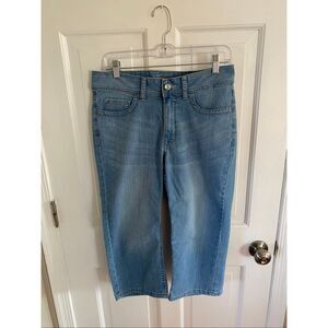 Riders by Lee capri jeans with embellished back pockets size 10